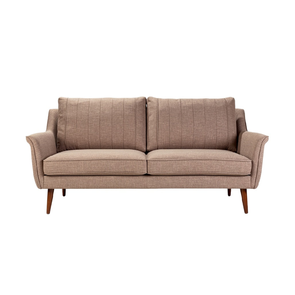**Sofa w stylu skandynawskim z tapicerką w odcieniu beżowym**